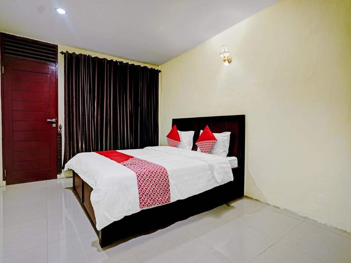 Oyo 90331 Hotel Toba Shanda Parapat Exterior foto